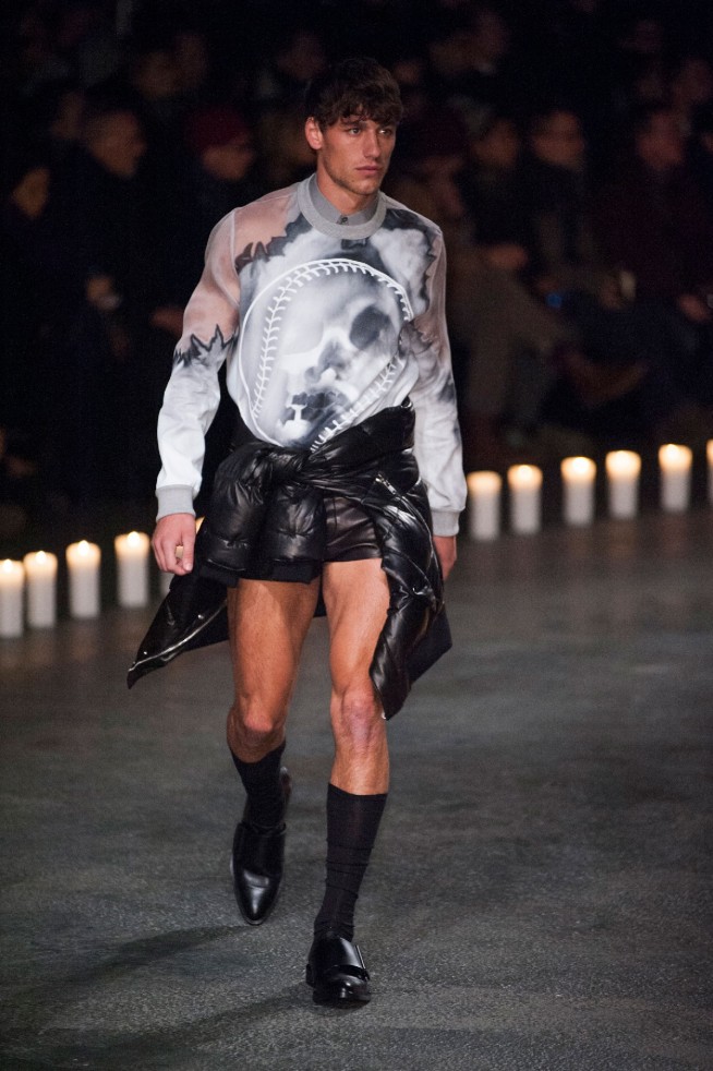 desfile-givenchy-mennverno2013-35