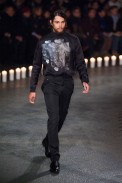 desfile-givenchy-mennverno2013-40