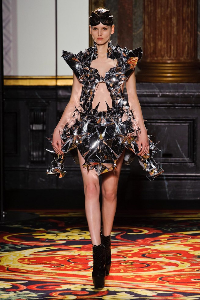 desfile-iris-van-herpen-paris-hc-verao-2013-110