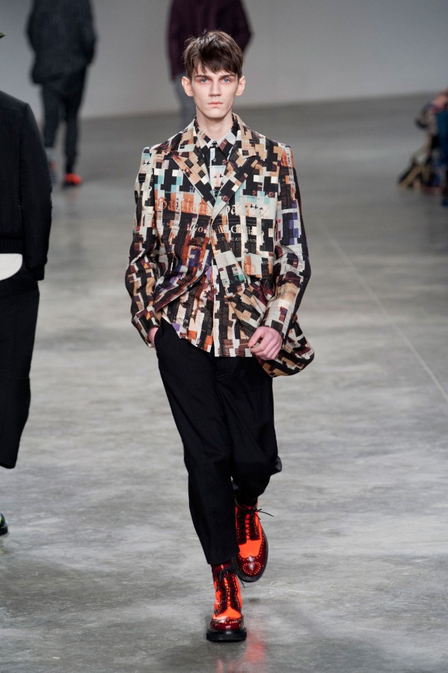 desfile-john-galliano-mennverno2013-13