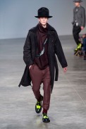 desfile-john-galliano-mennverno2013-18
