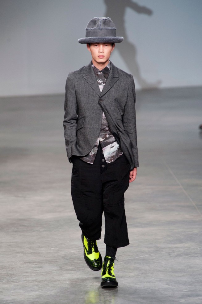 desfile-john-galliano-mennverno2013-19