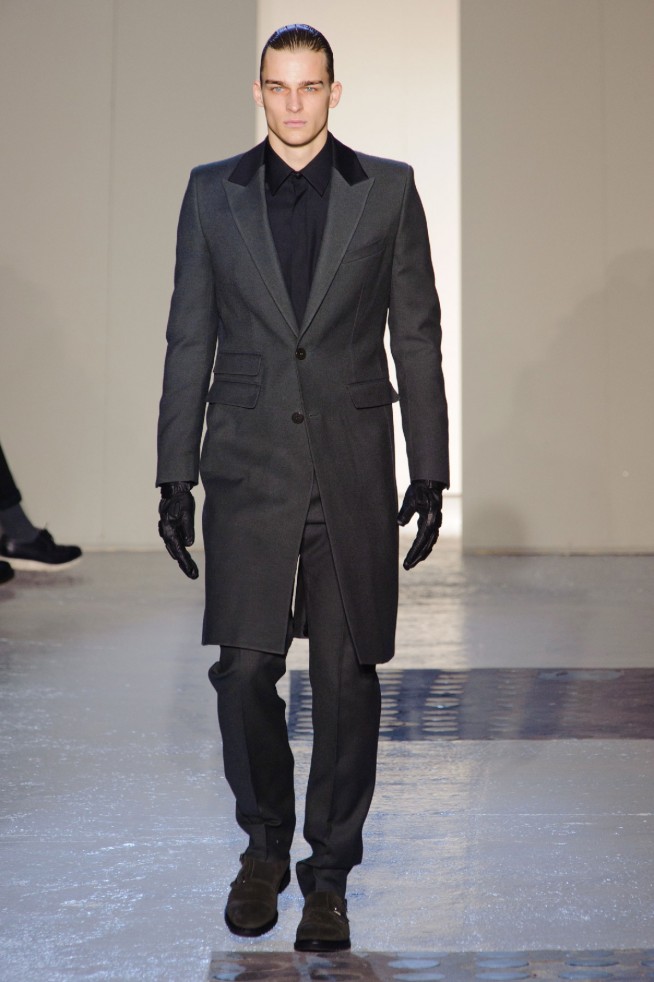 desfile-mugler-paris-mennverno2013-20