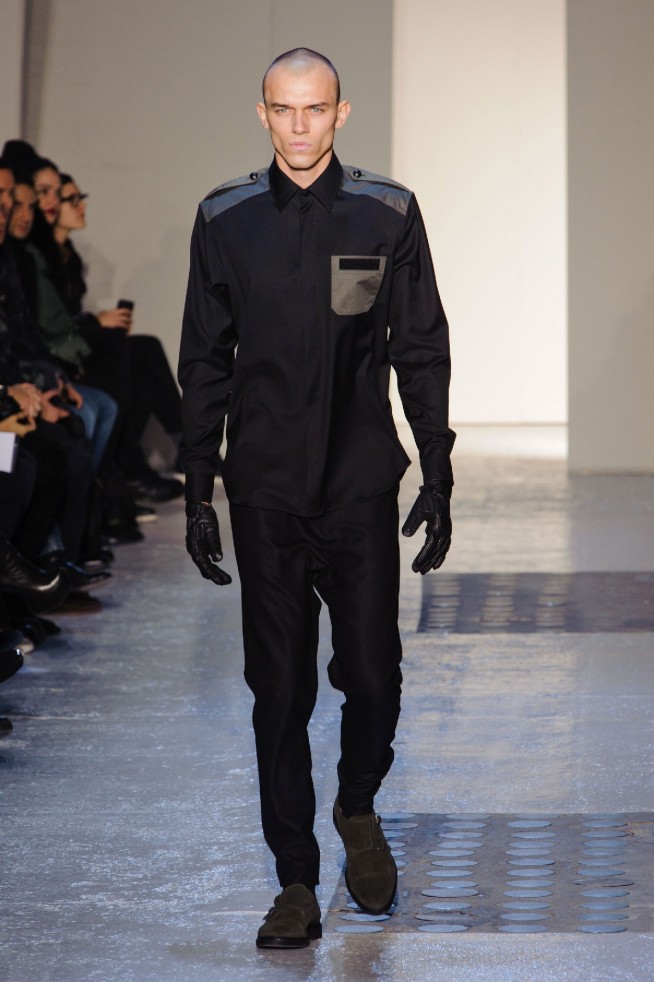 desfile-mugler-paris-mennverno2013-21
