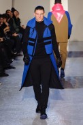 desfile-mugler-paris-mennverno2013-35