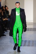 desfile-mugler-paris-mennverno2013-36