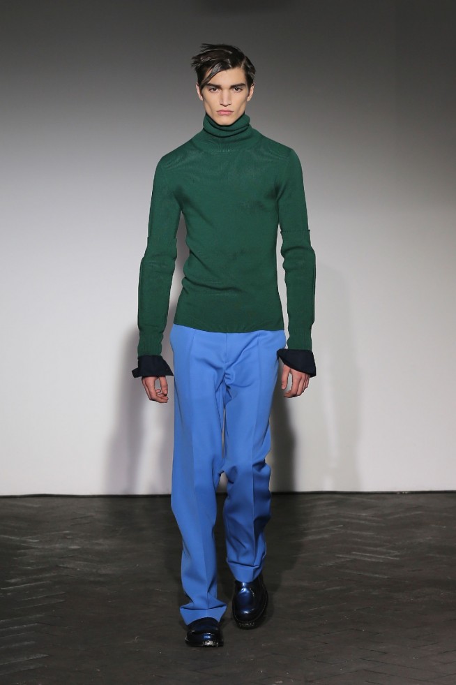 desfile-raf-simons-mennverno2013-04