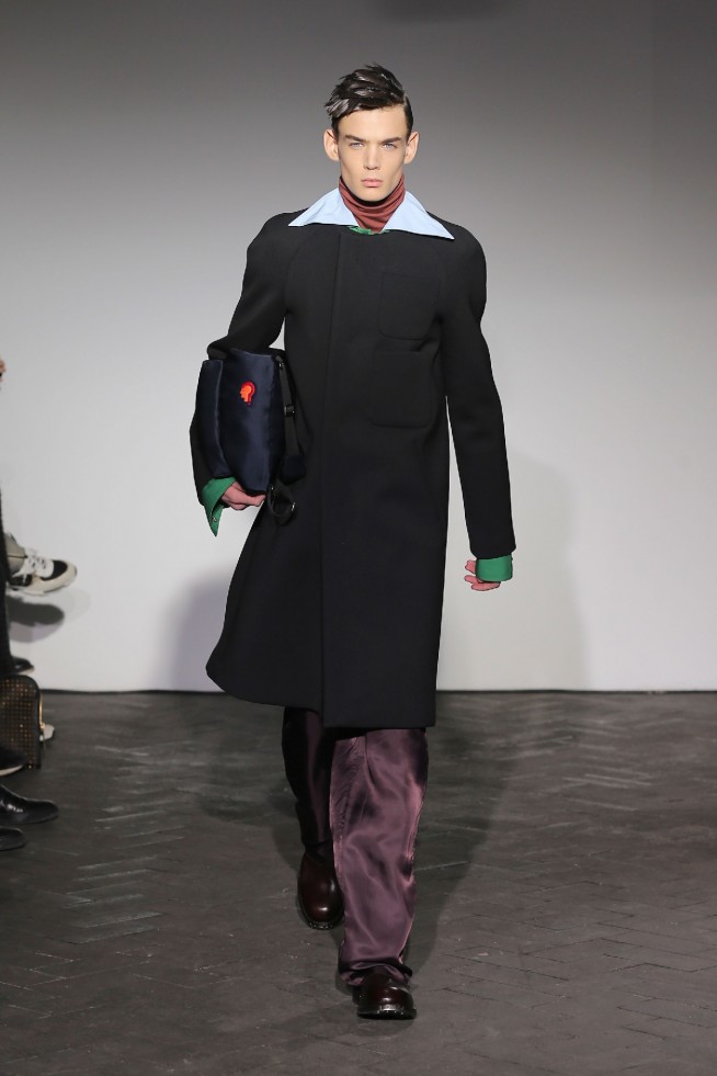 desfile-raf-simons-mennverno2013-08