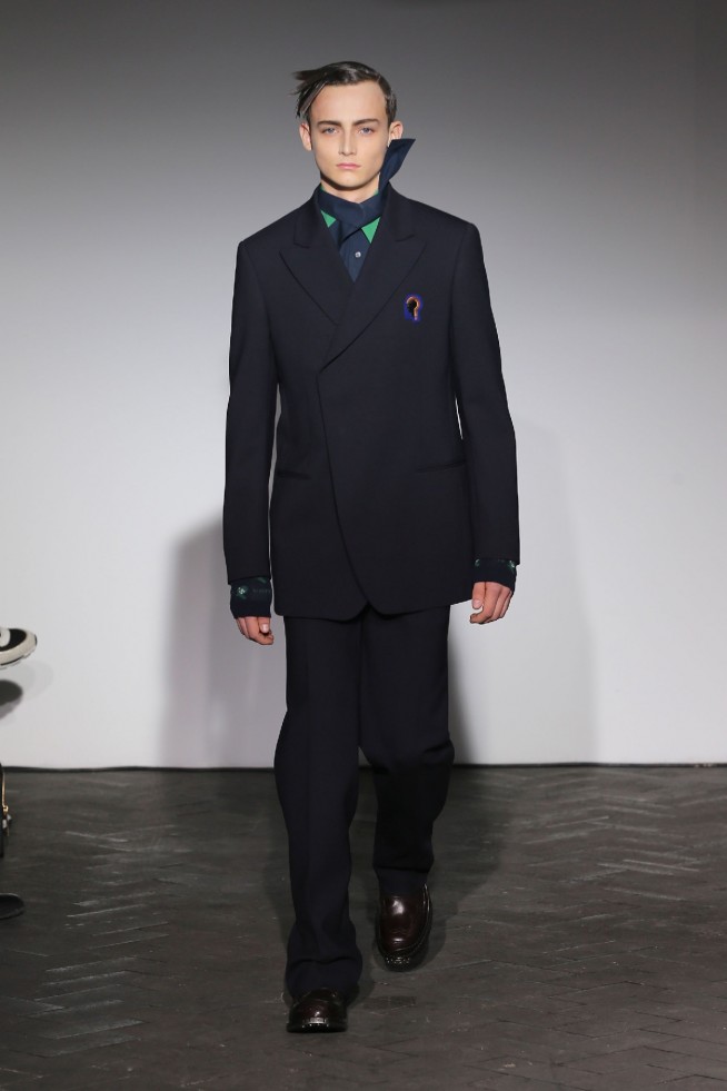 desfile-raf-simons-mennverno2013-09