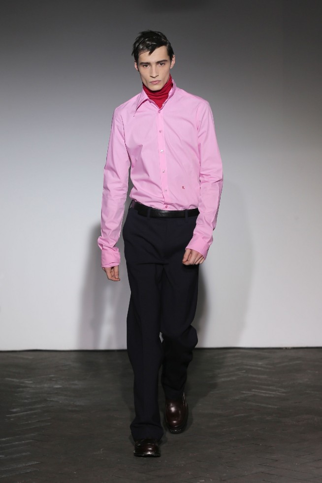 desfile-raf-simons-mennverno2013-11