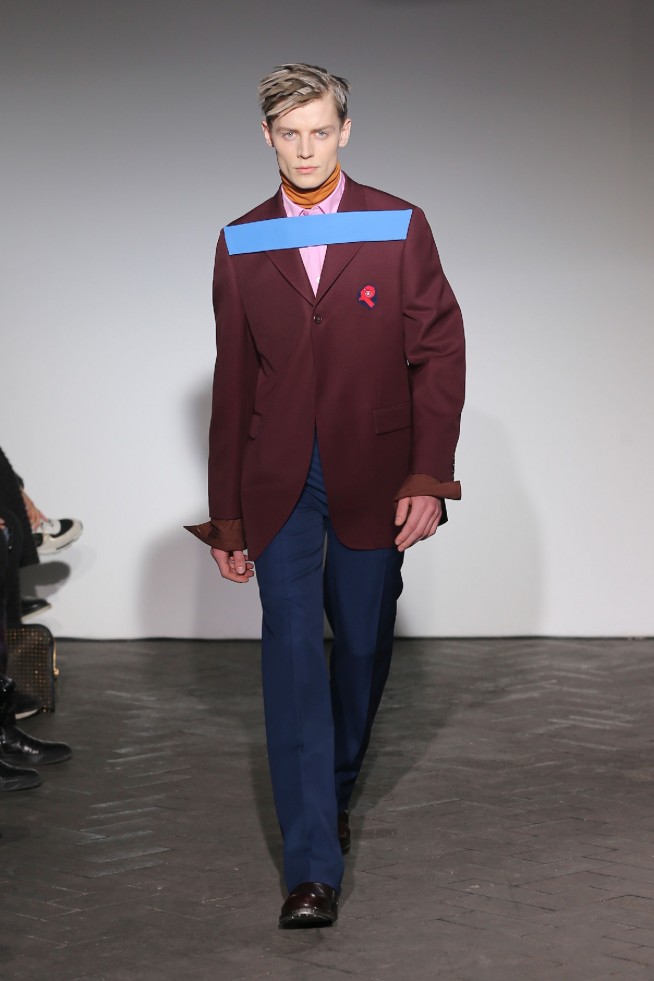 desfile-raf-simons-mennverno2013-15