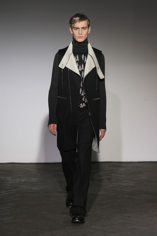 desfile-raf-simons-mennverno2013-22