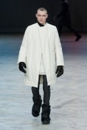 desfile-rick-owens-mennverno2013-07