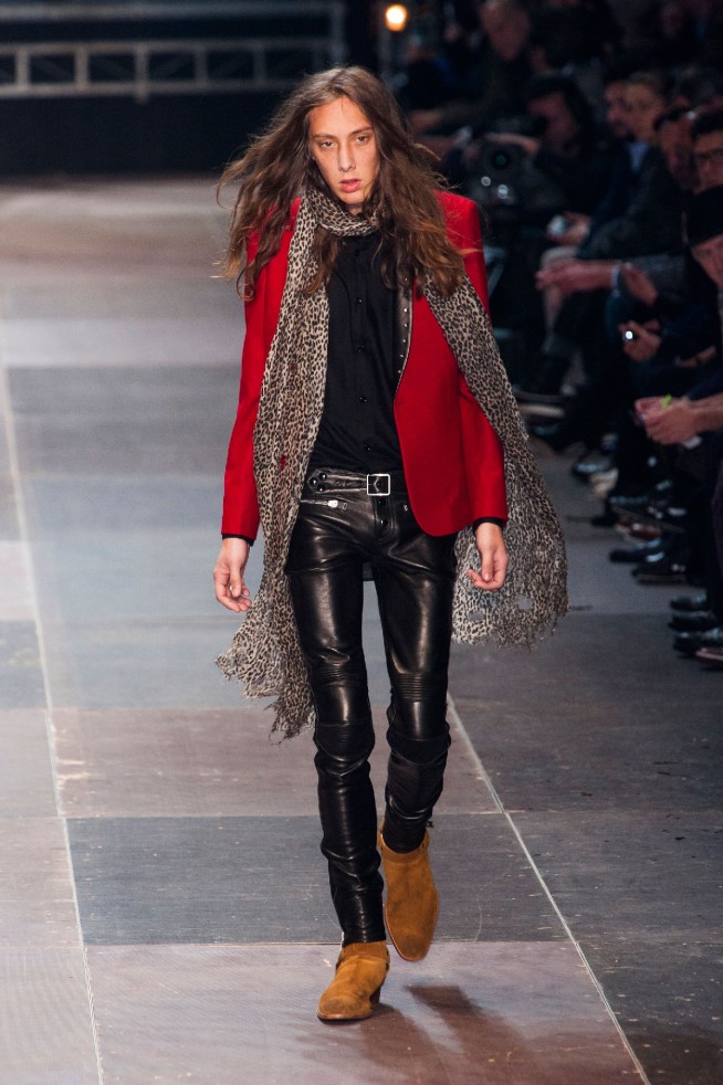 desfile-saint-laurent-paris-men-inv2013-03