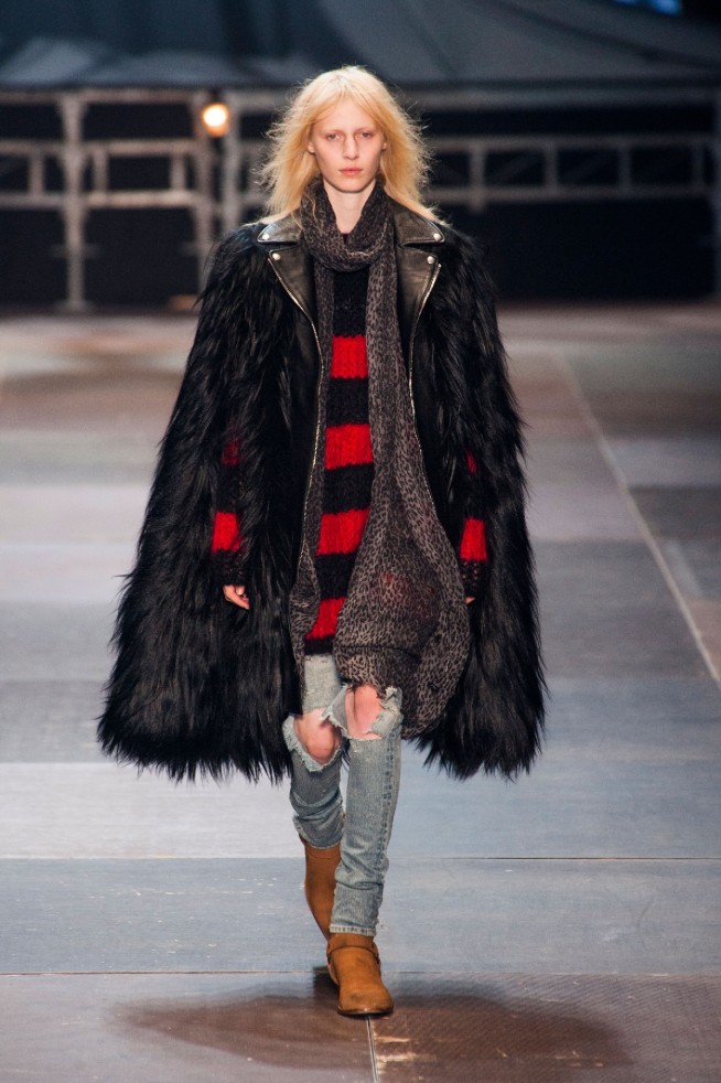 desfile-saint-laurent-paris-men-inv2013-06