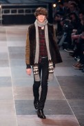 desfile-saint-laurent-paris-men-inv2013-07