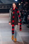 desfile-saint-laurent-paris-men-inv2013-09