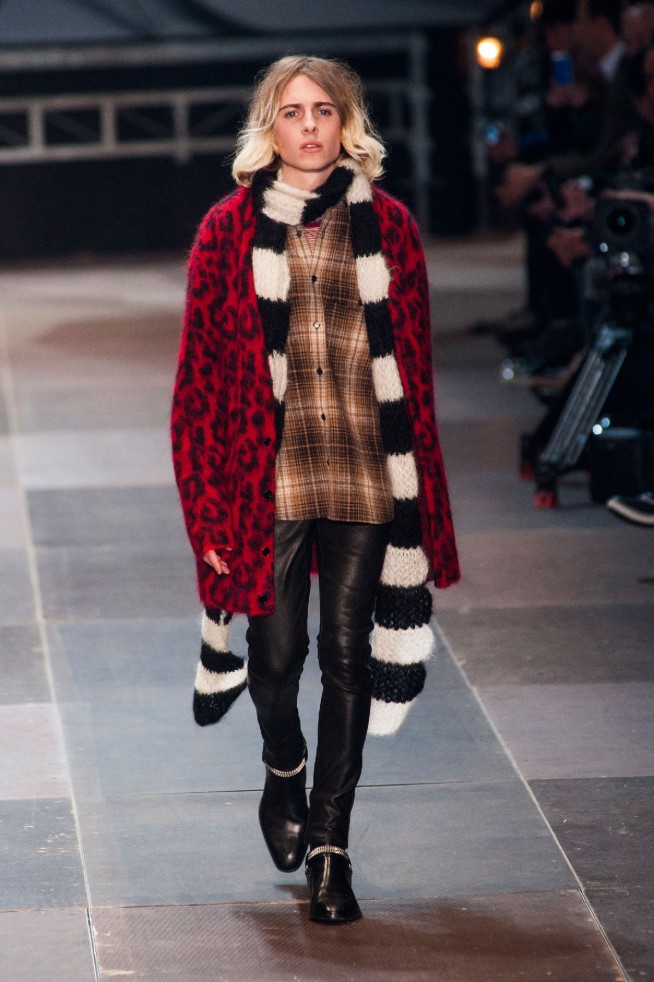 desfile-saint-laurent-paris-men-inv2013-10