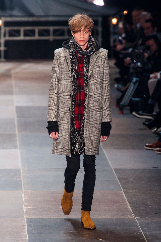desfile-saint-laurent-paris-men-inv2013-20