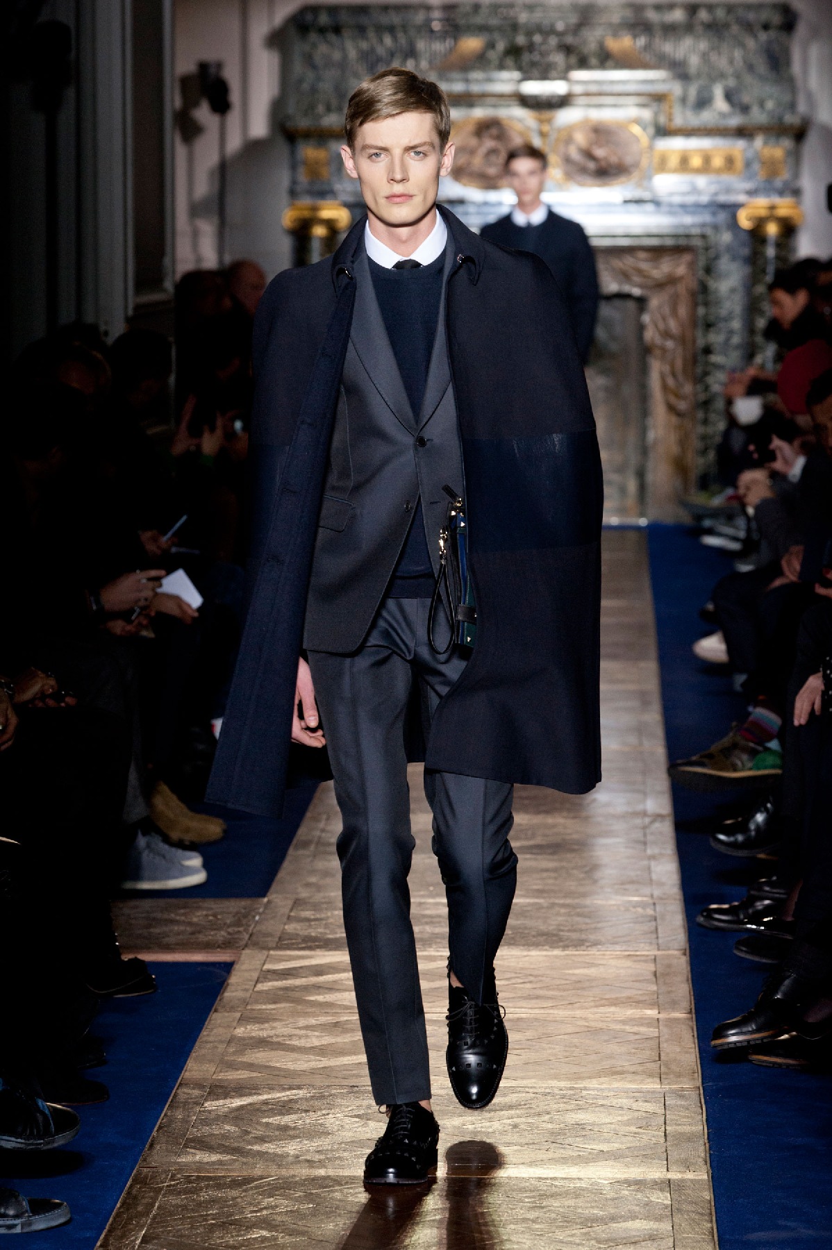 desfile-valentino-paris-mennverno2013-01