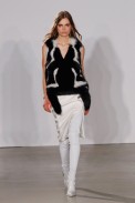 desfile-altuzarar-ny-inv2014-26