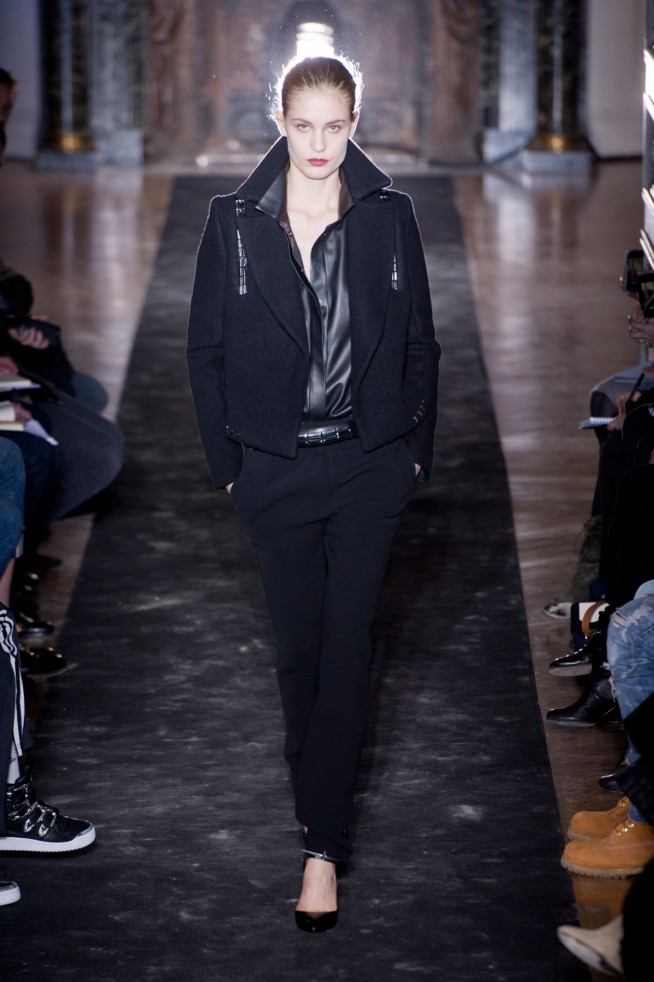 desfile-anthony-vaccarello-inverno2014-05