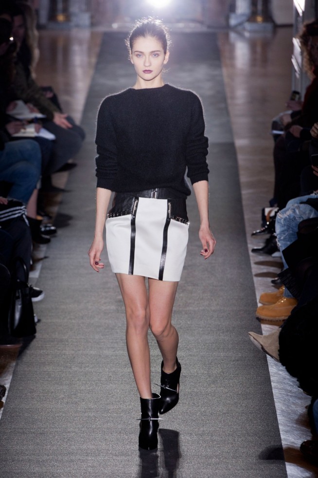 desfile-anthony-vaccarello-inverno2014-17
