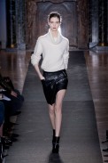 desfile-anthony-vaccarello-inverno2014-18