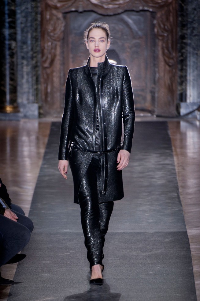 desfile-anthony-vaccarello-inverno2014-19
