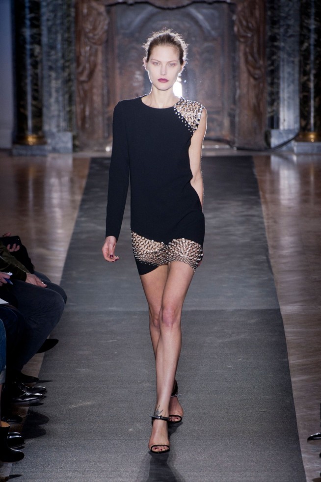desfile-anthony-vaccarello-inverno2014-27