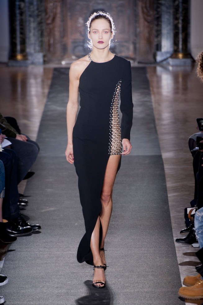 desfile-anthony-vaccarello-inverno2014-31
