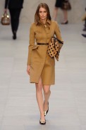 desfile-burberry-ny-inverno2014-19