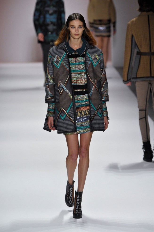 desfile-custo-barcelona-ny-inv2014-03