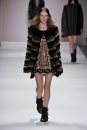 desfile-custo-barcelona-ny-inv2014-22