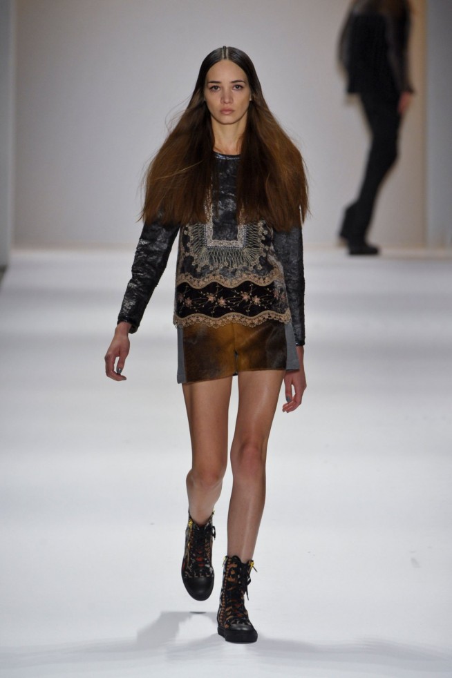 desfile-custo-barcelona-ny-inv2014-44