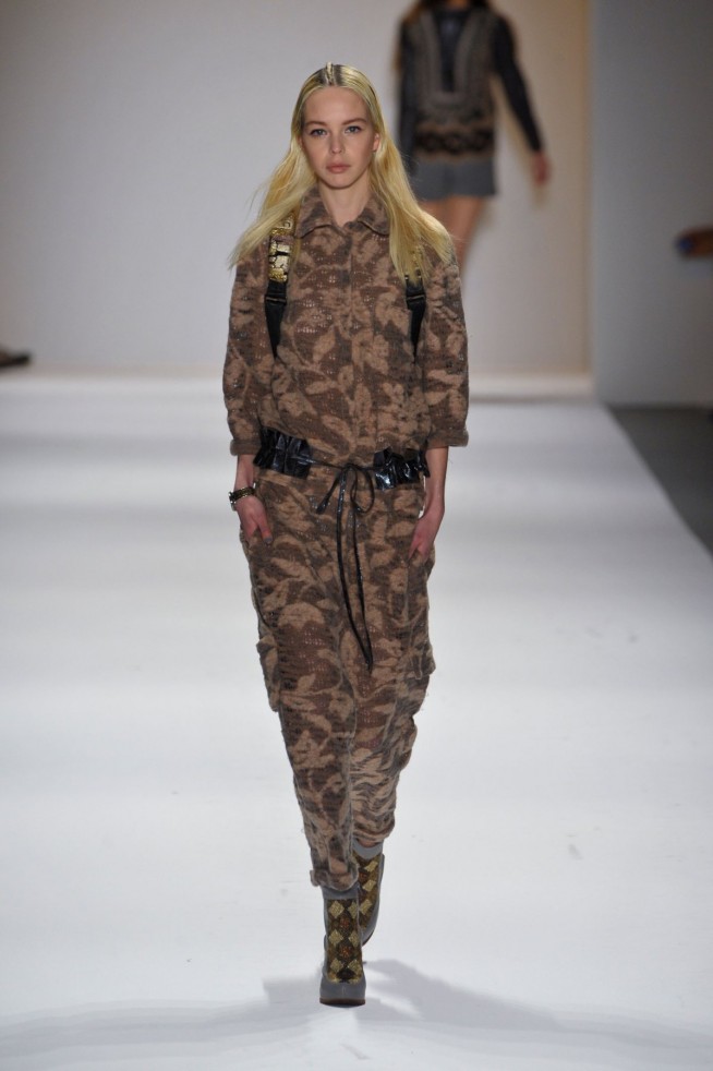 desfile-custo-barcelona-ny-inv2014-46