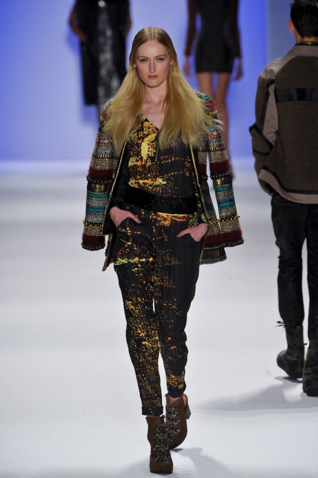 desfile-custo-barcelona-ny-inv2014-67