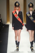 desfile-moschino-inv2014-03