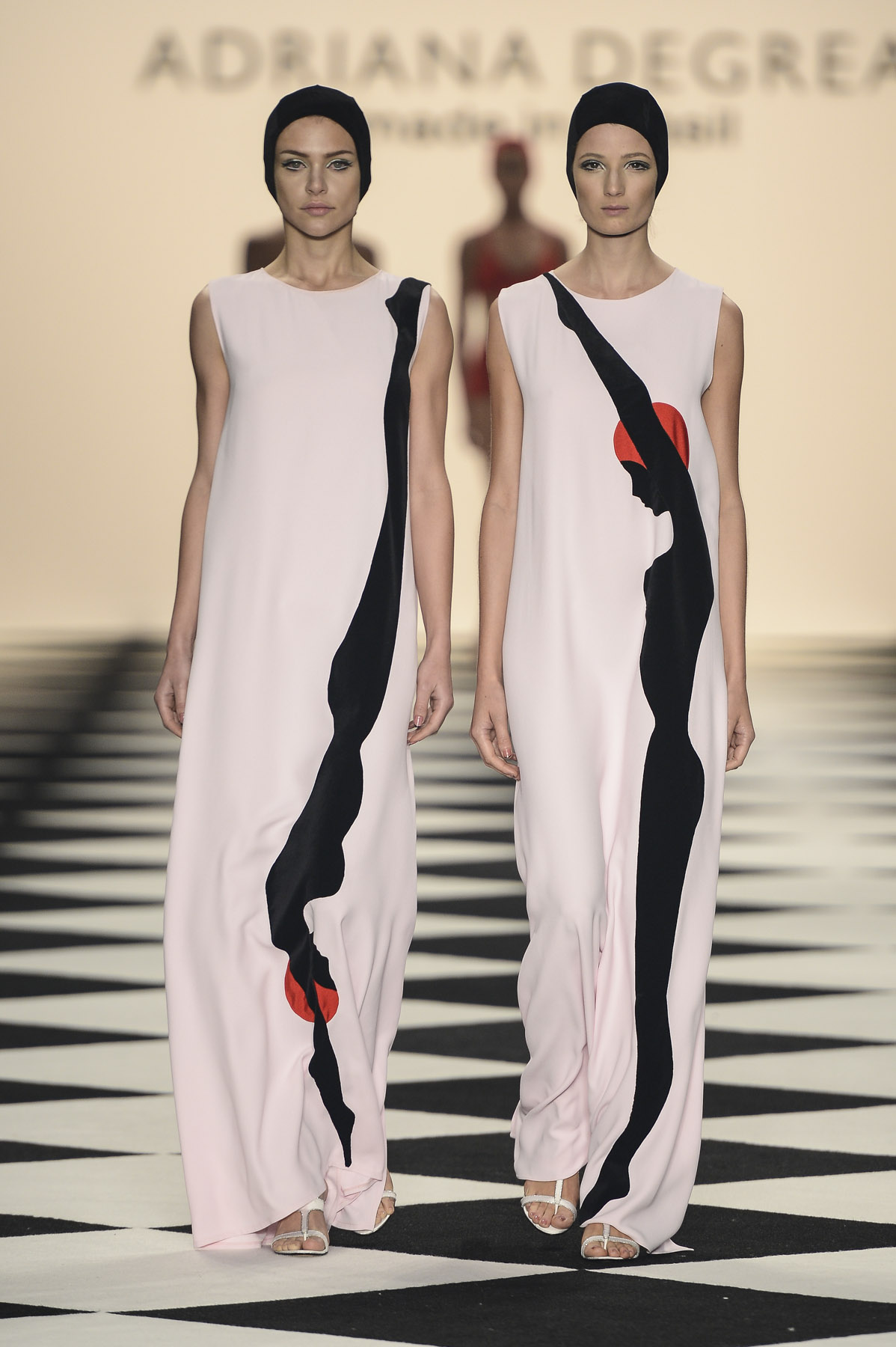 desfile-adrianadegreas-spfw-verao2014-023