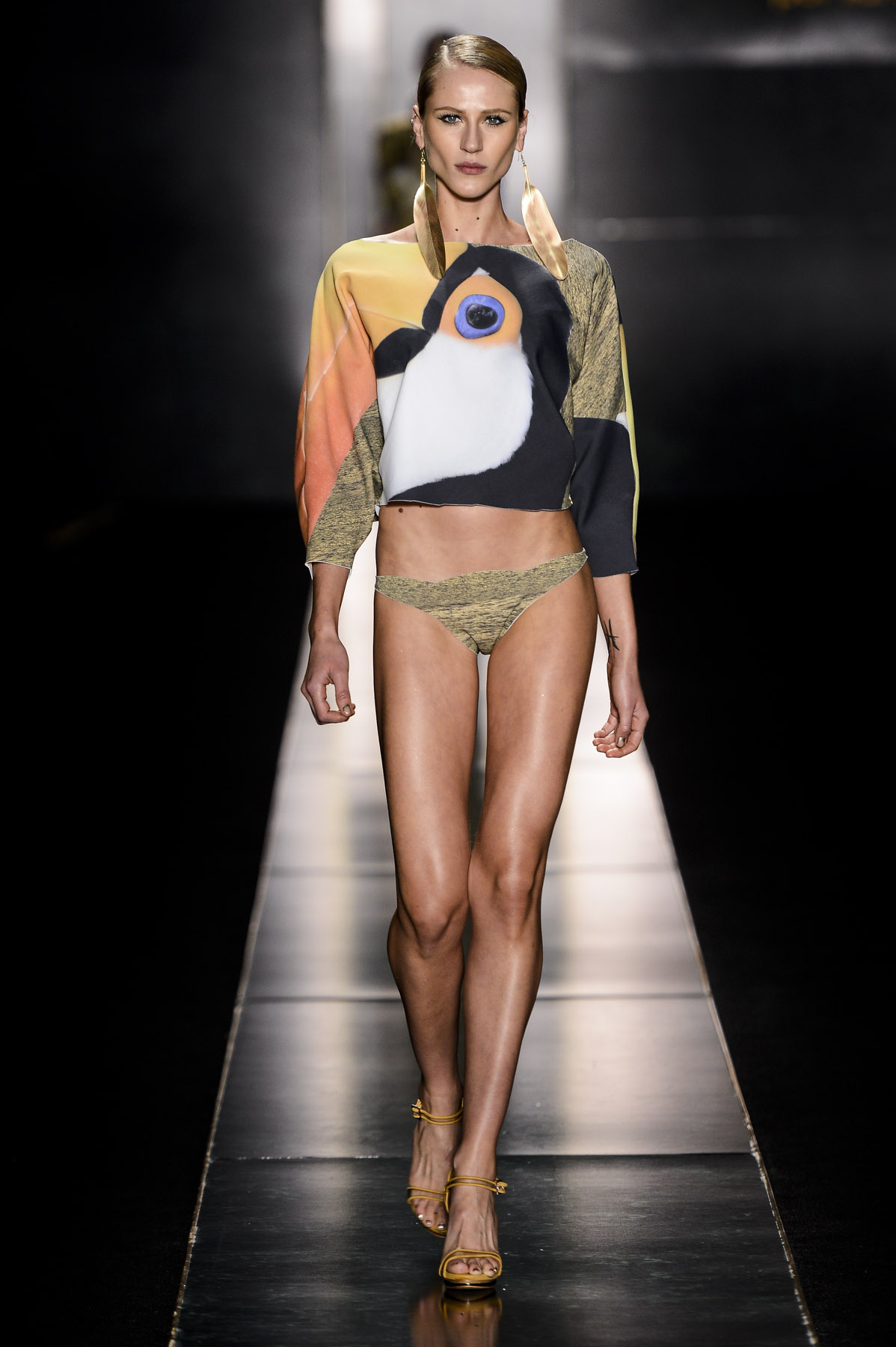 desfile-aguadecoco-spfw-verao2014-032