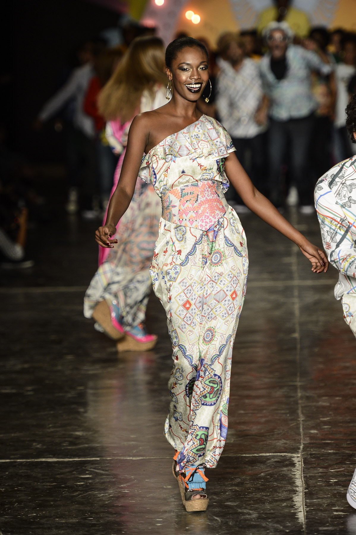 desfile-cavalera-spfw-verao2014-051