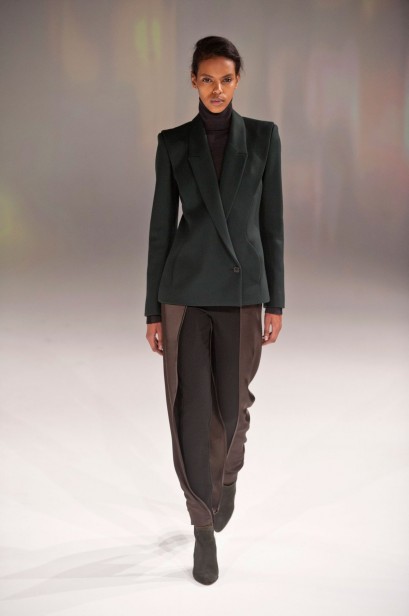 desfile-chalayan-inv2014-23