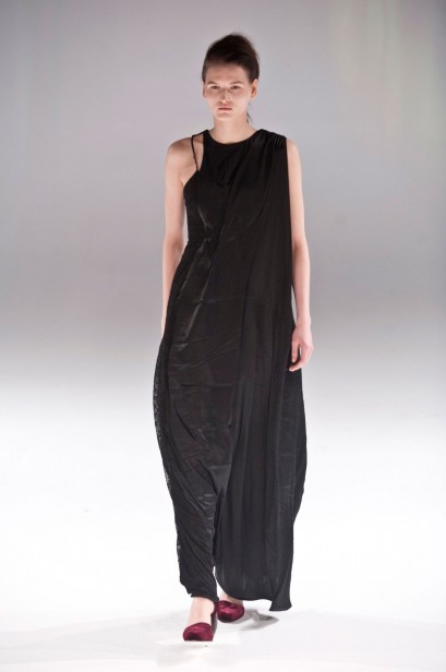 desfile-chalayan-inv2014-44