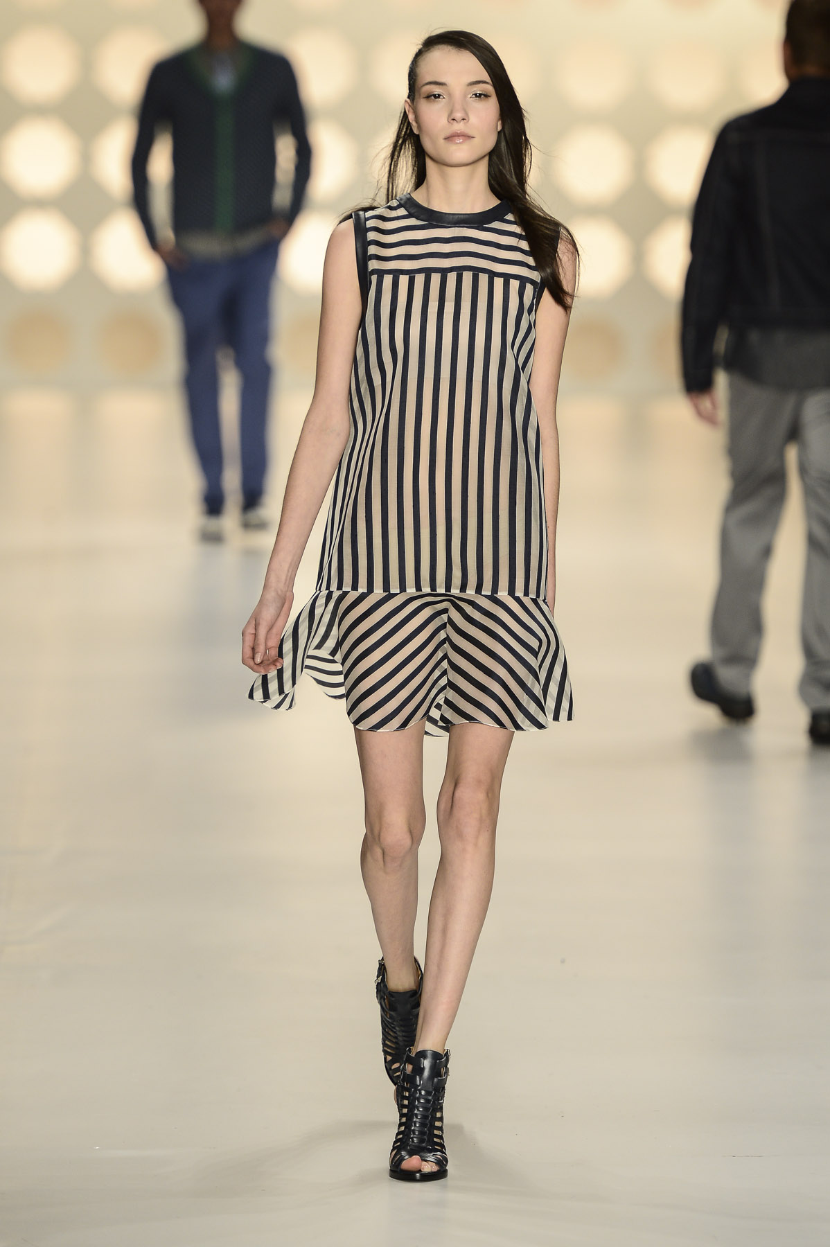 desfile-colcci-spfw-verao2014-022