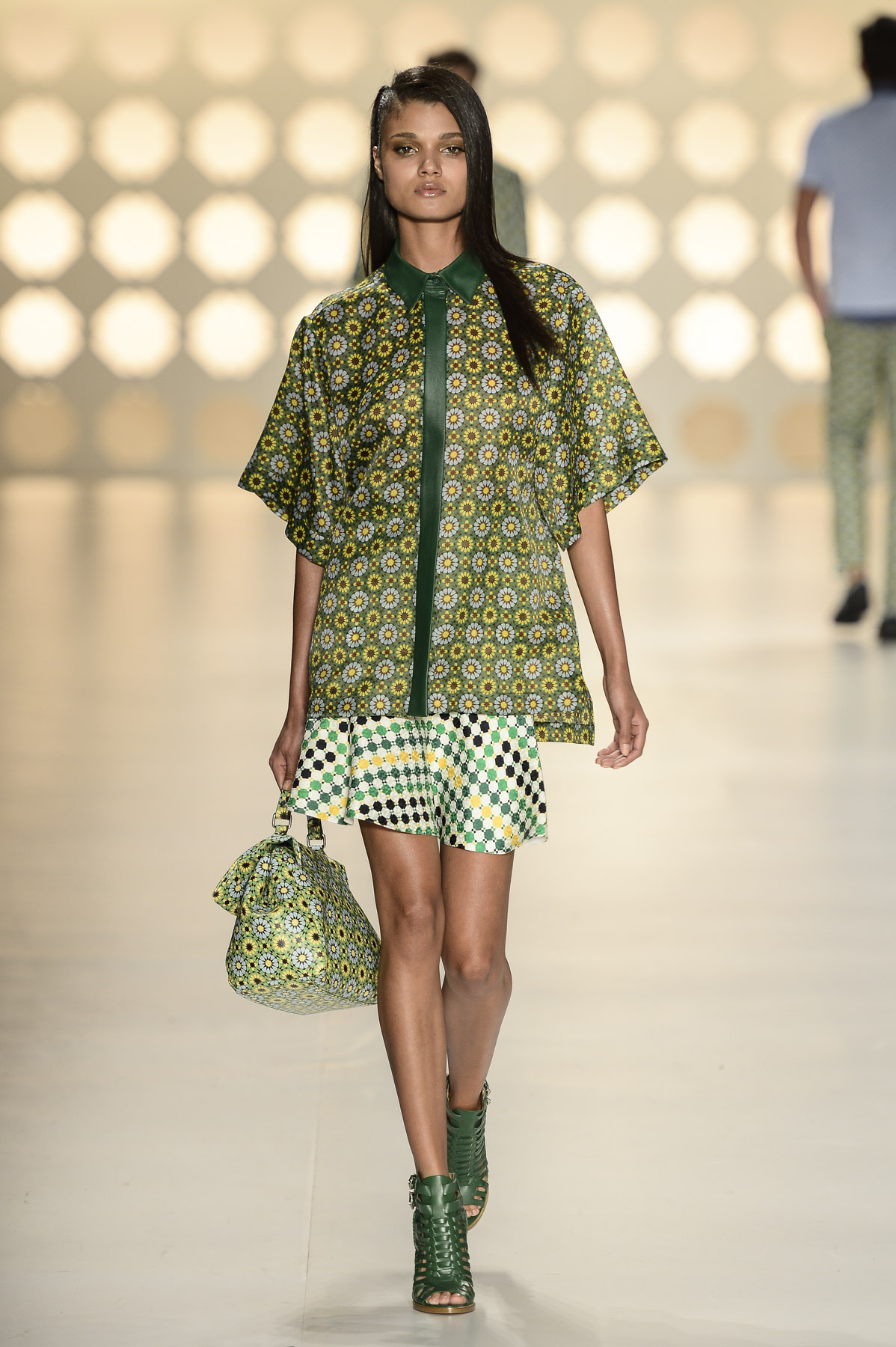 desfile-colcci-spfw-verao2014-040