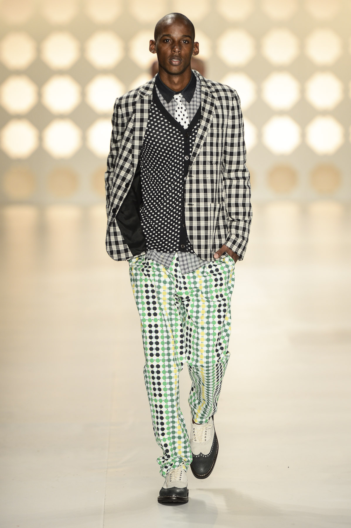 desfile-colcci-spfw-verao2014-052