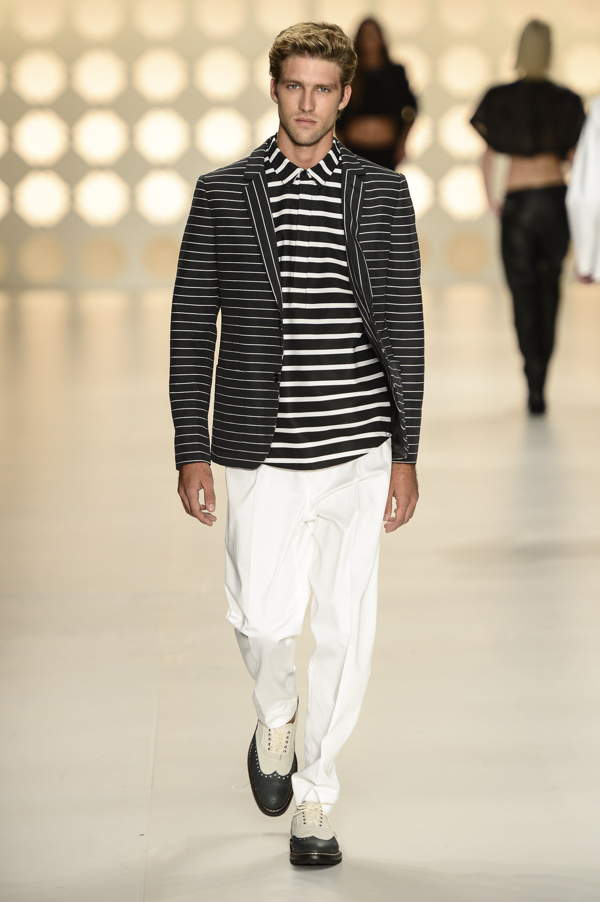 desfile-colcci-spfw-verao2014-068