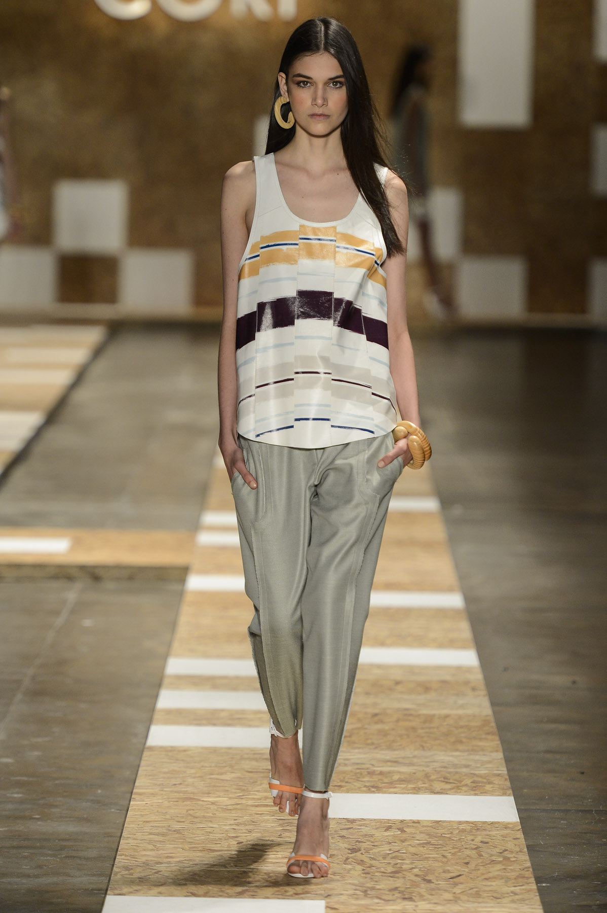 desfile-cori-spfw-verao2014-019