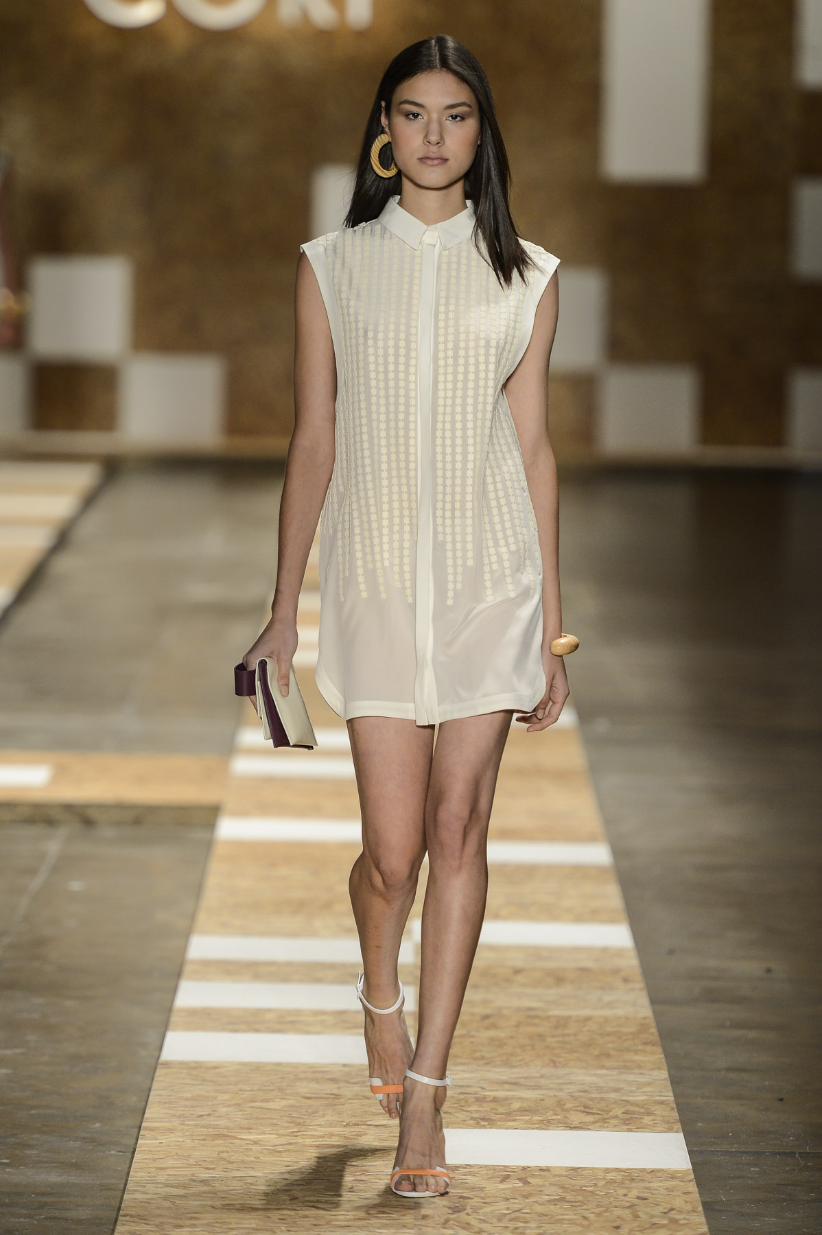 desfile-cori-spfw-verao2014-021