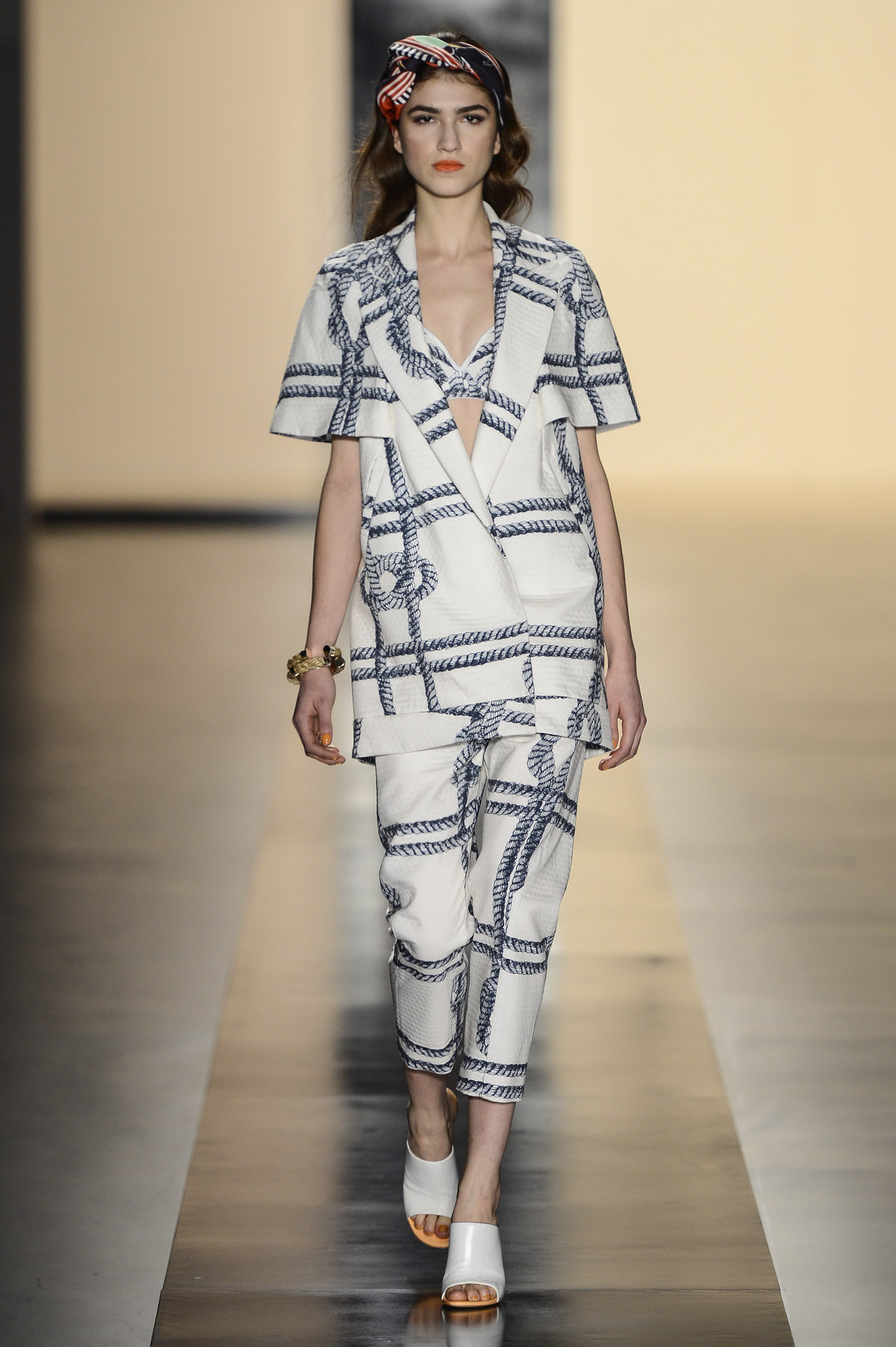 desfile-forum-spfw-verao2014-016